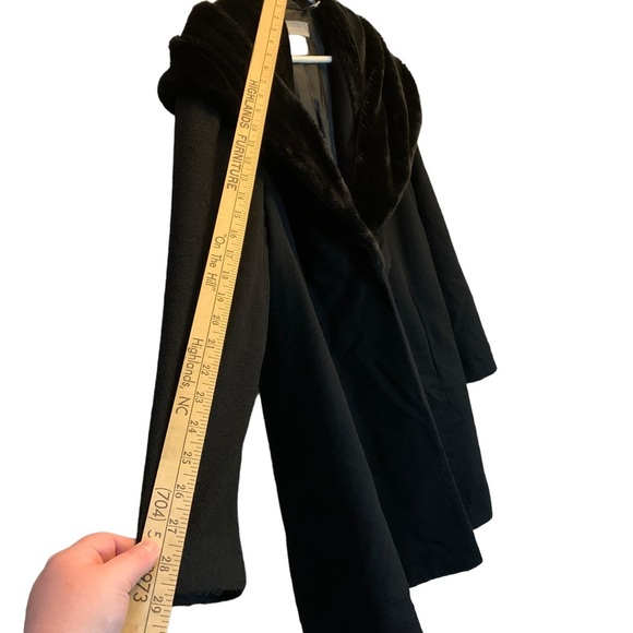 Liz Claiborne Black Faux Fur Collar Long Pea Coat. Size Large. - Picture 6 of 13